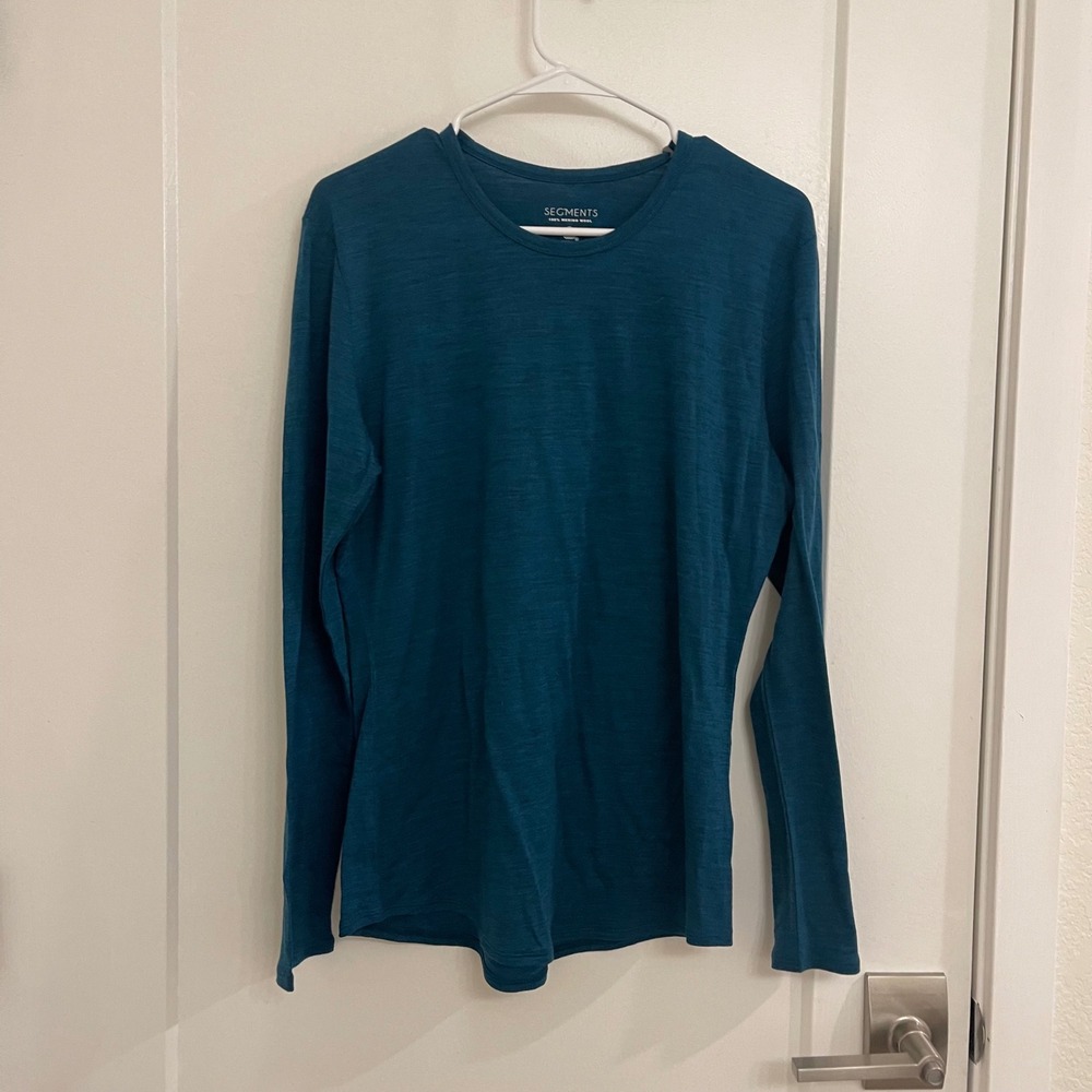 Segments NWT Merino Wool Long Sleeve Blue Shirt Hiking Camping Outdoors